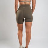 Pump Mid Shorts