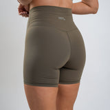 Pump Mid Shorts